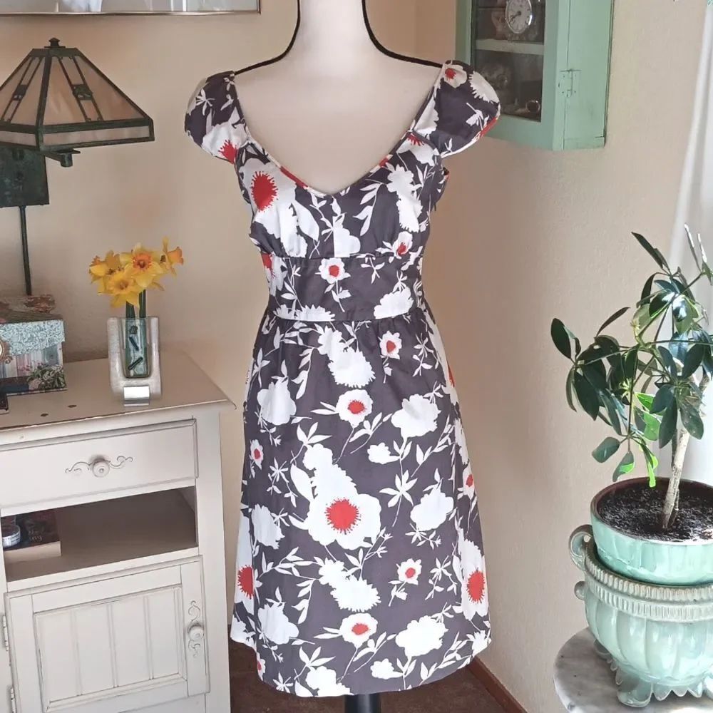 JohnPaulRichard Dress. Floral. Cotton. Warm Weather